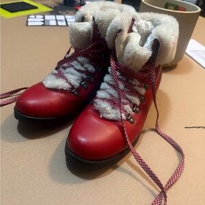 Comfortview Red and White Women's Boots